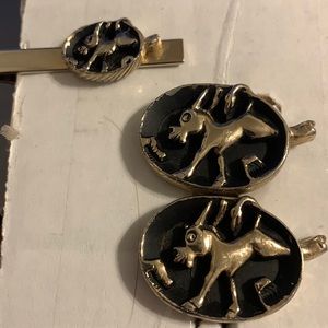 Vintage western themed cuff links and tie clip